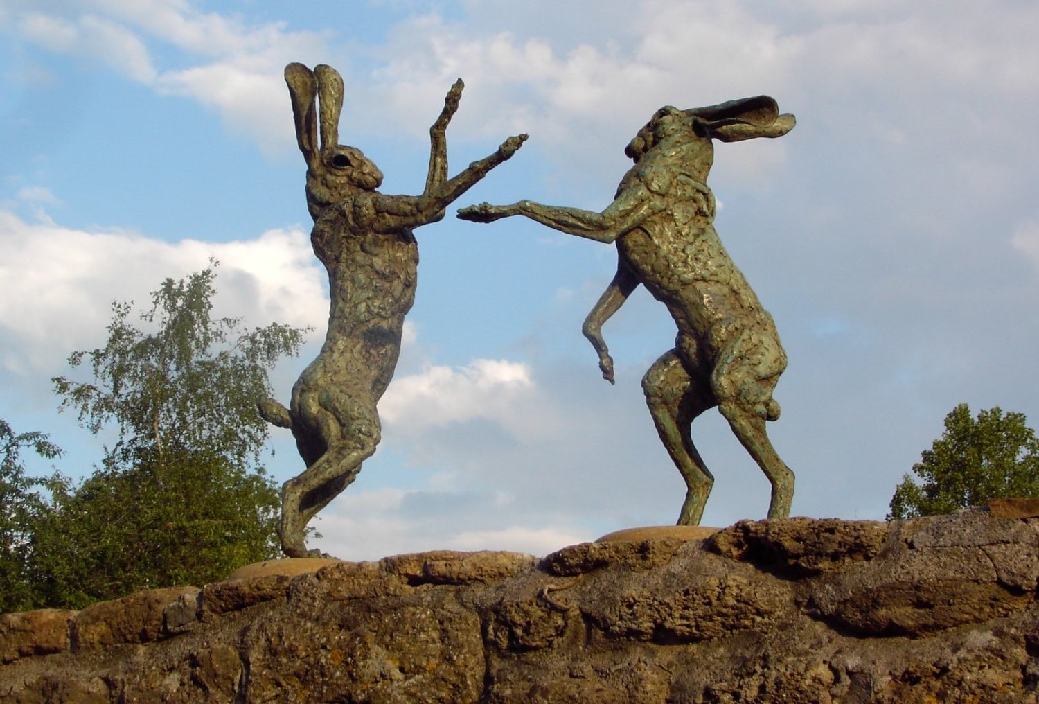 hares spar and mad green