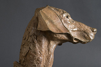 helga dog statue
