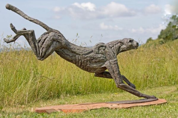 sculpture artwork jan sweeney big landing cheetah 1